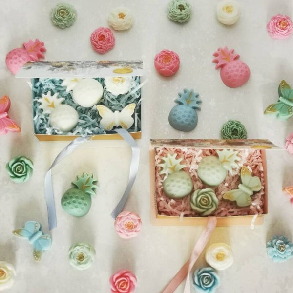 Fondants solides parfumés 2 petits ananas, 1 petit papillon et 1 petite fleur
