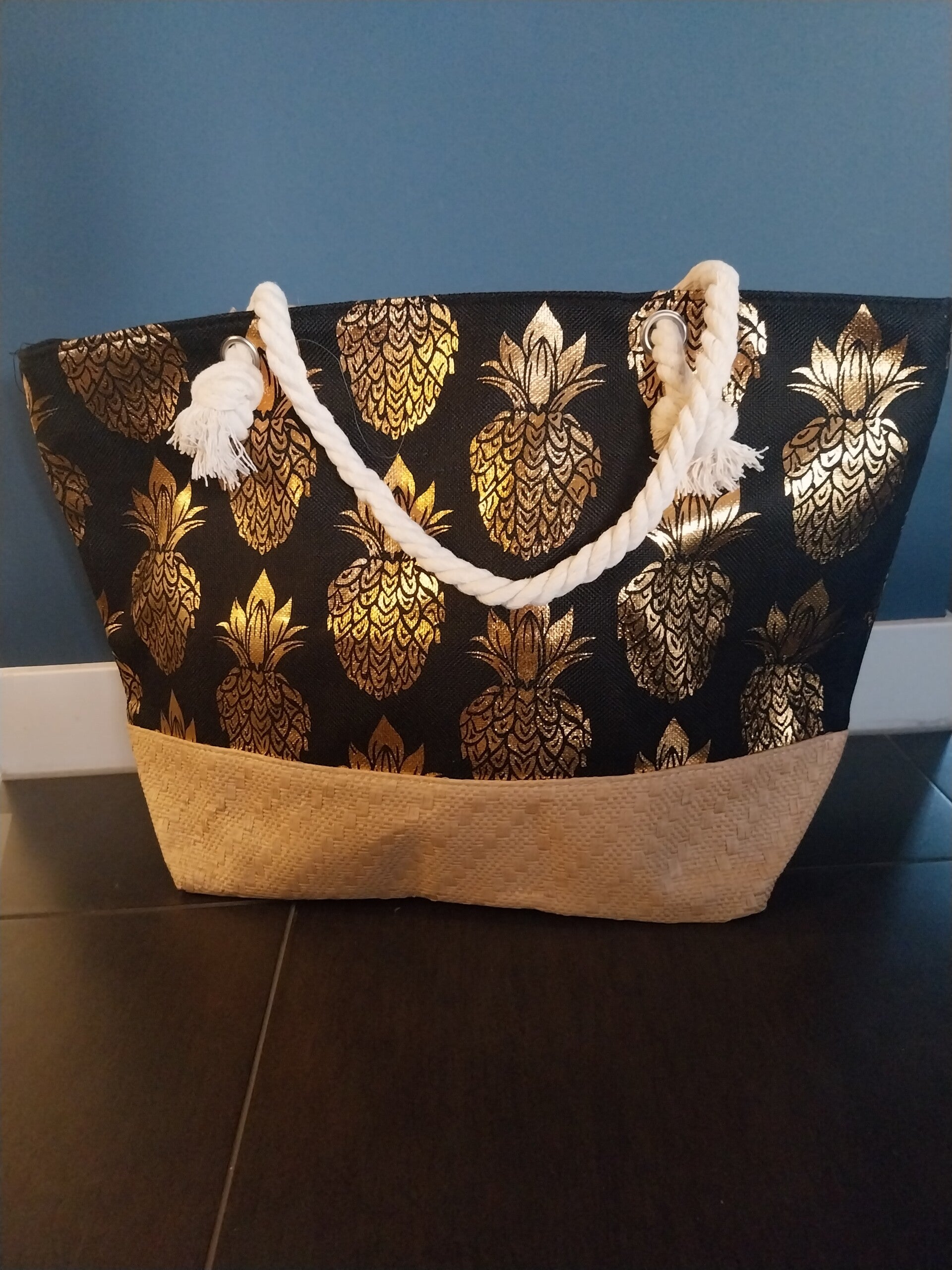 Strandtas zwart met gouden ananas