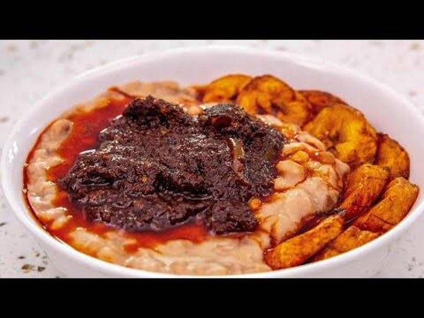 Ewa Agoyin with Plantain