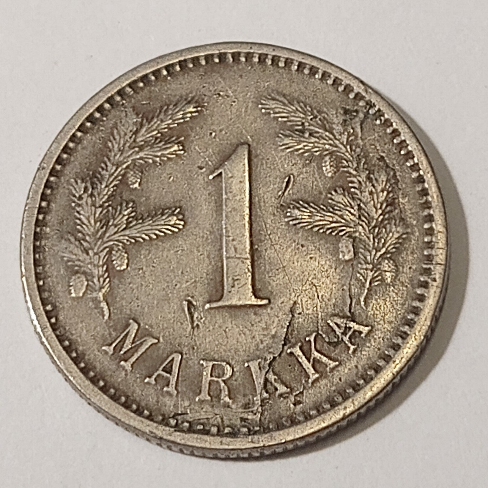 FINLAND* Republic * 1 markkaa *1924  * Copper nickel * Cond. 1+ *