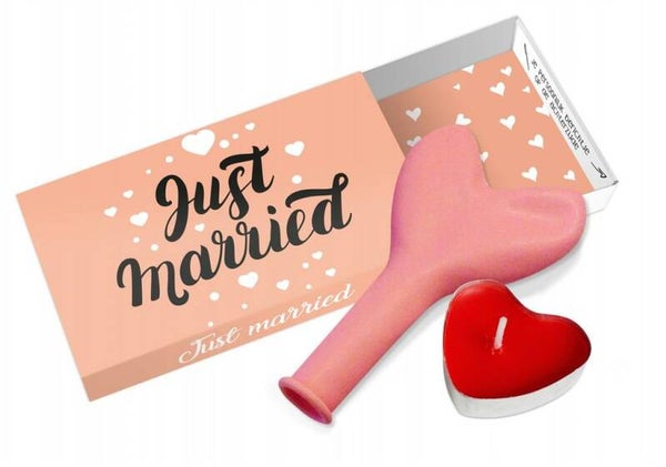 Just Married. Greeting Box