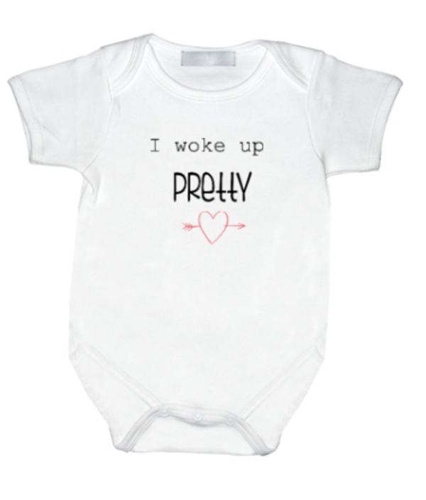 Rompertje met print: I woke up pretty