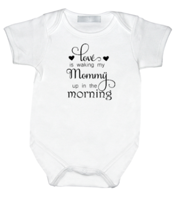 Rompertje met print : Love's waking my mommy