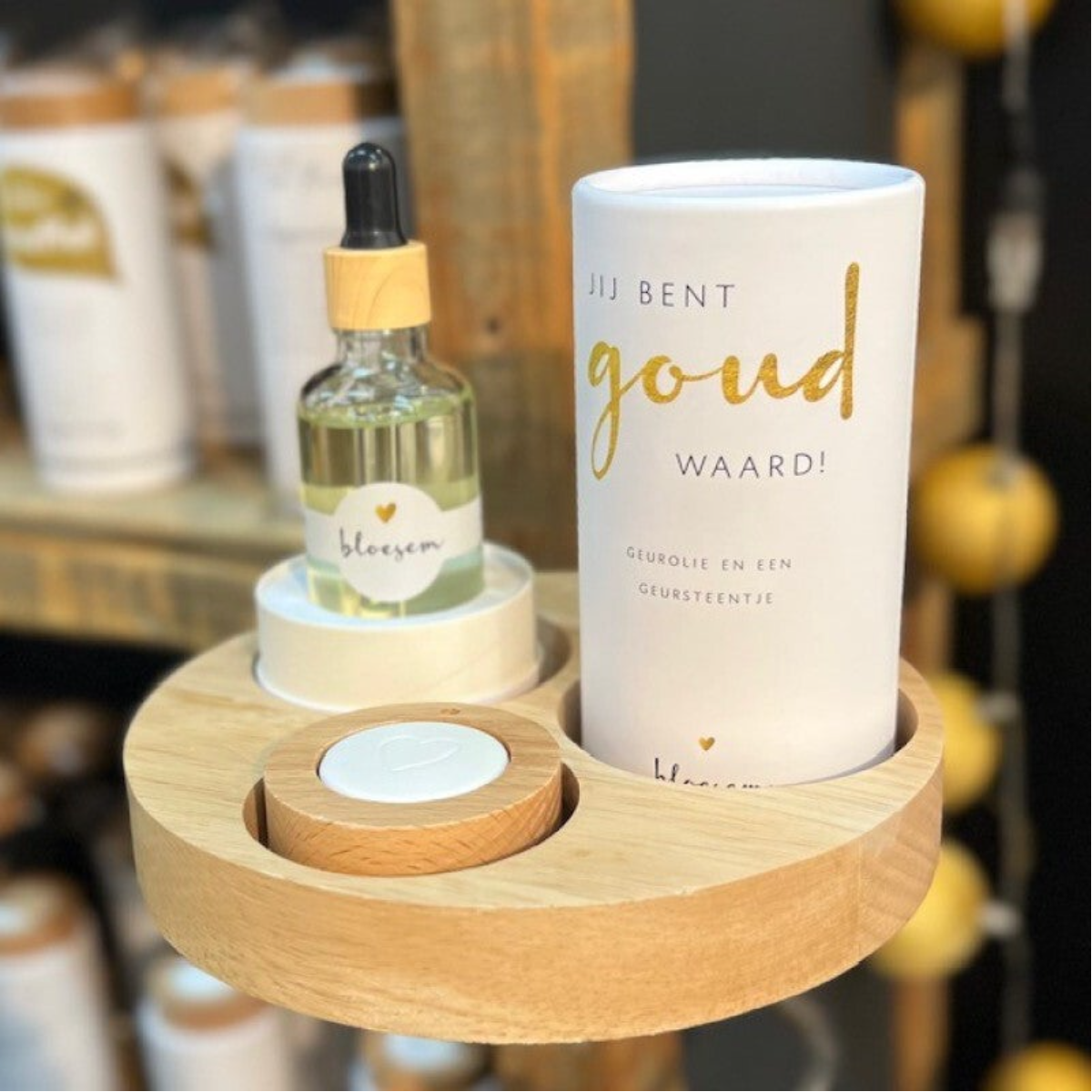 Geurolie met geursteentje in kado koker Getrouwd.
