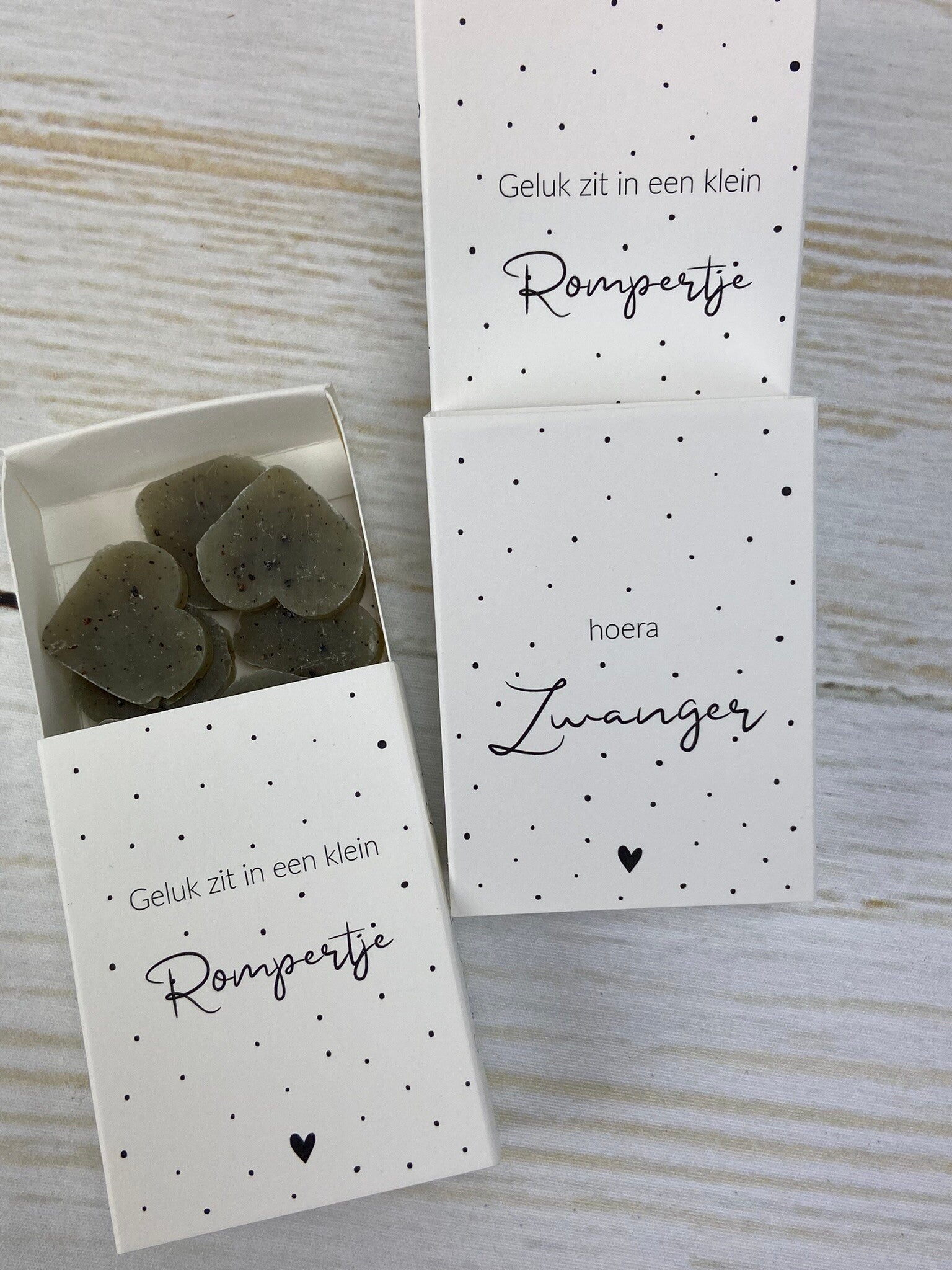 Soap in a box  Geluk zit in een klein rompertje