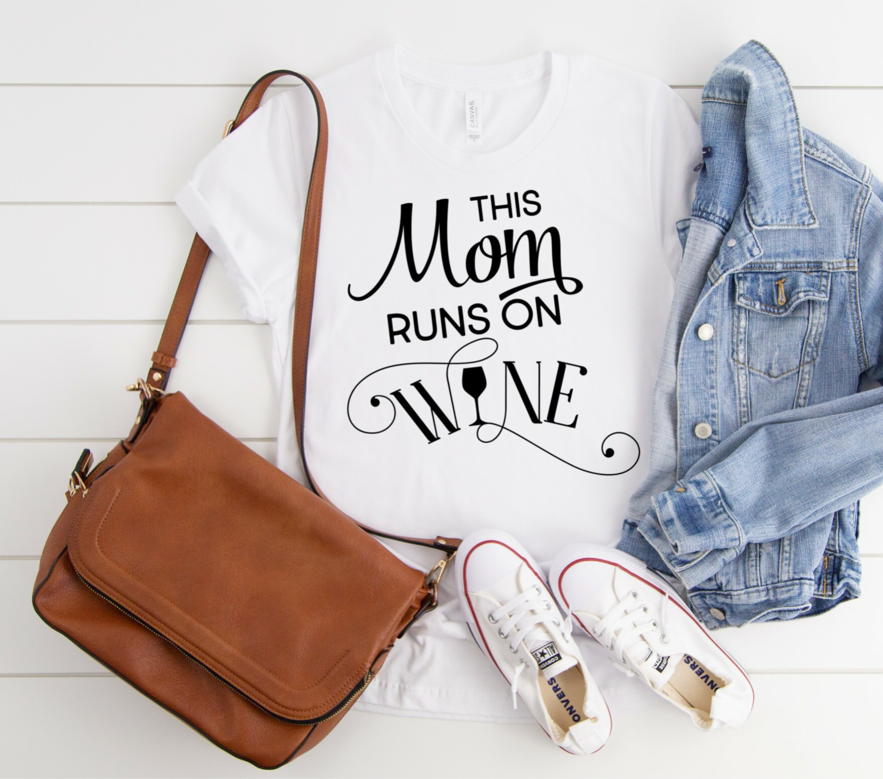 T shirt This Mom runs on wine