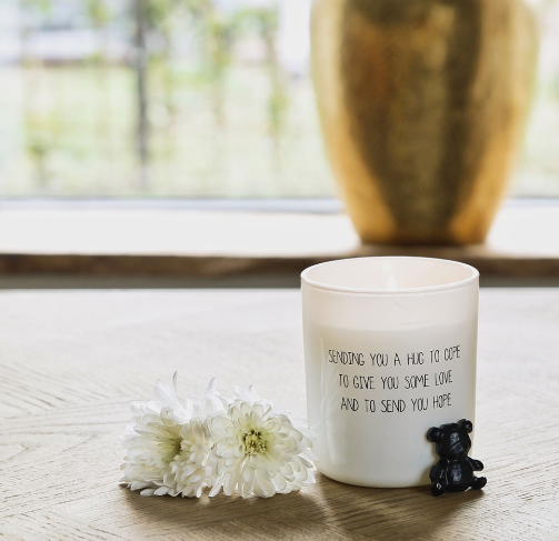 Sojakaars - Sending you a hug to cope - met beertje