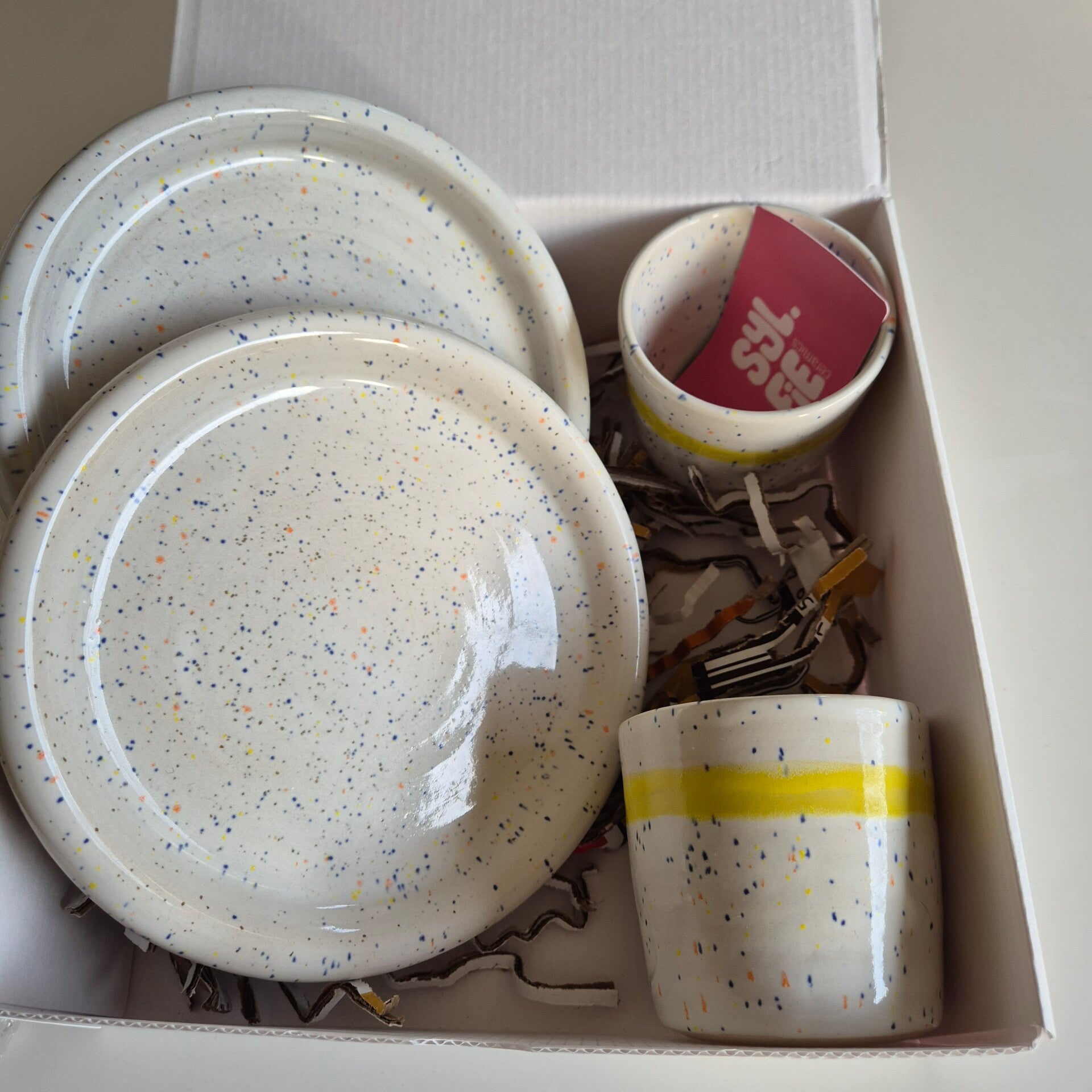 Vrolijke handgemaakte duo ontbijtset in keramiek