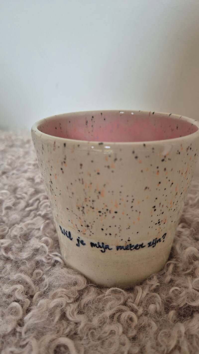 kopje zonder oor roze wil je mijn meter zijn.jpg