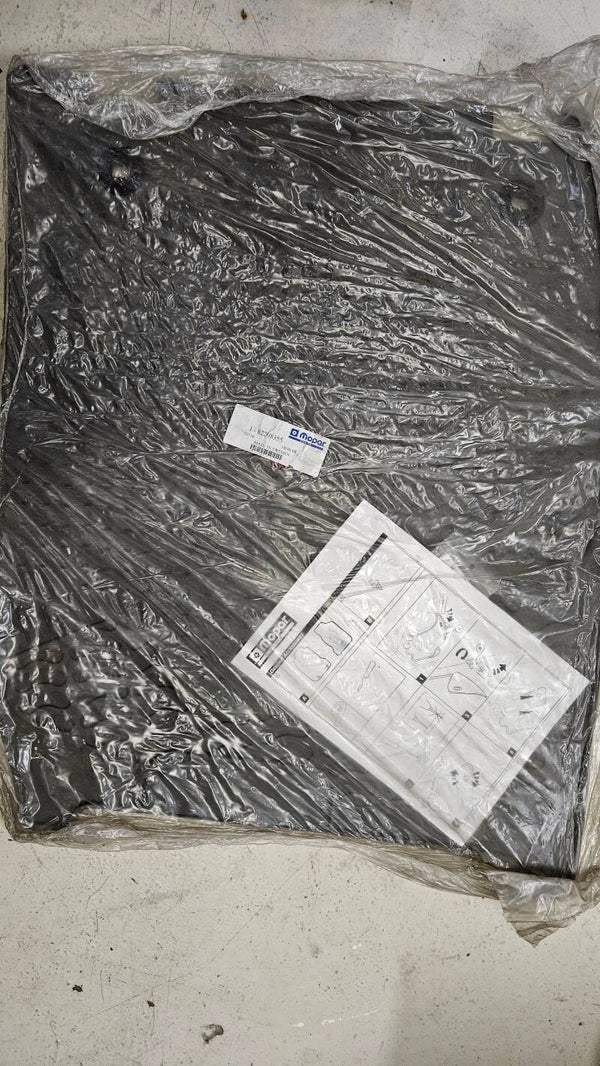 Tapis de sol Chrysler Voyager, Dodge Caravan 04-07