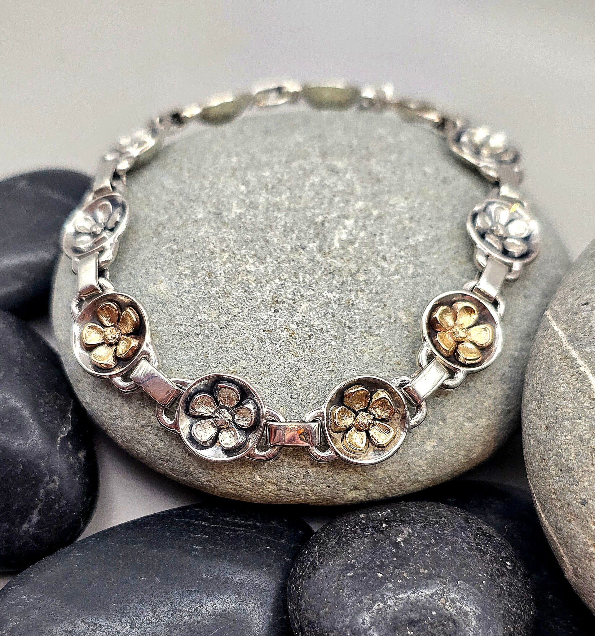 Sterling Silver & 9ct Gold 5-Petal Flower Bracelet – Unique Handcrafted Design