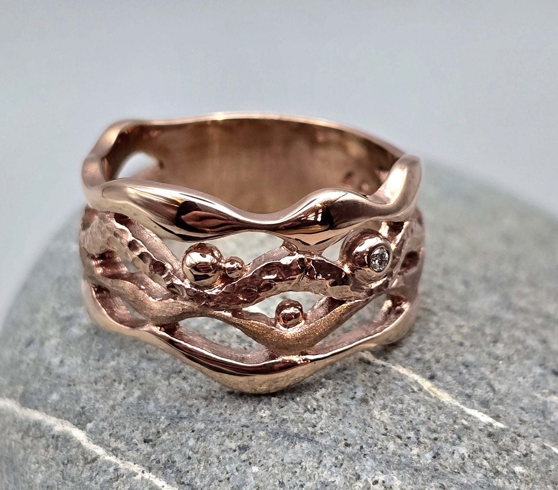 9ct Rose Gold Wave Ring with Diamond