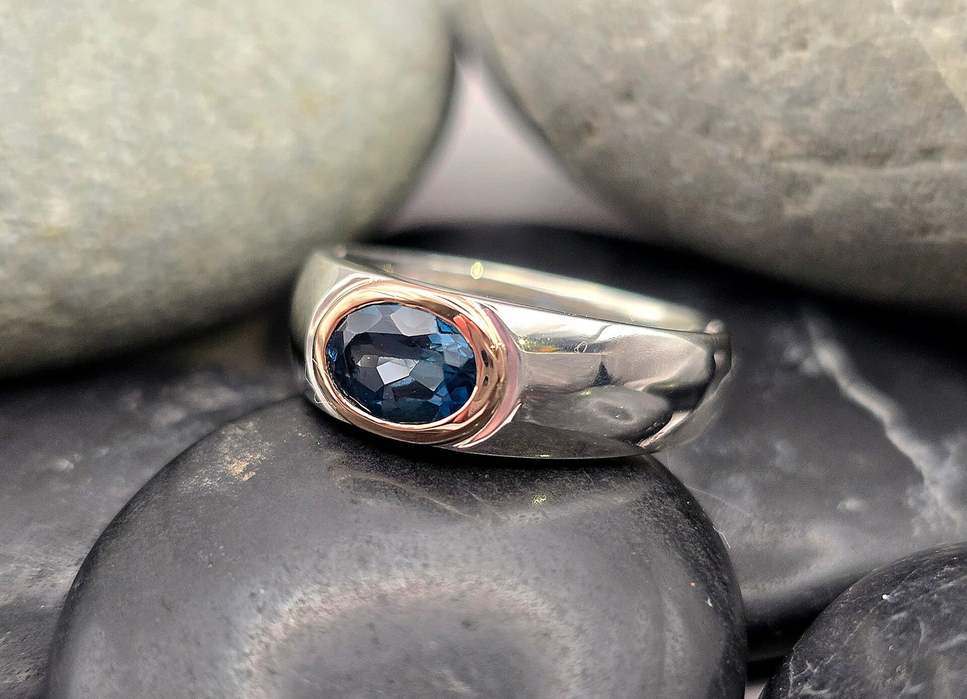 Silver & 9ct Rose Gold London Blue Topaz Ring
