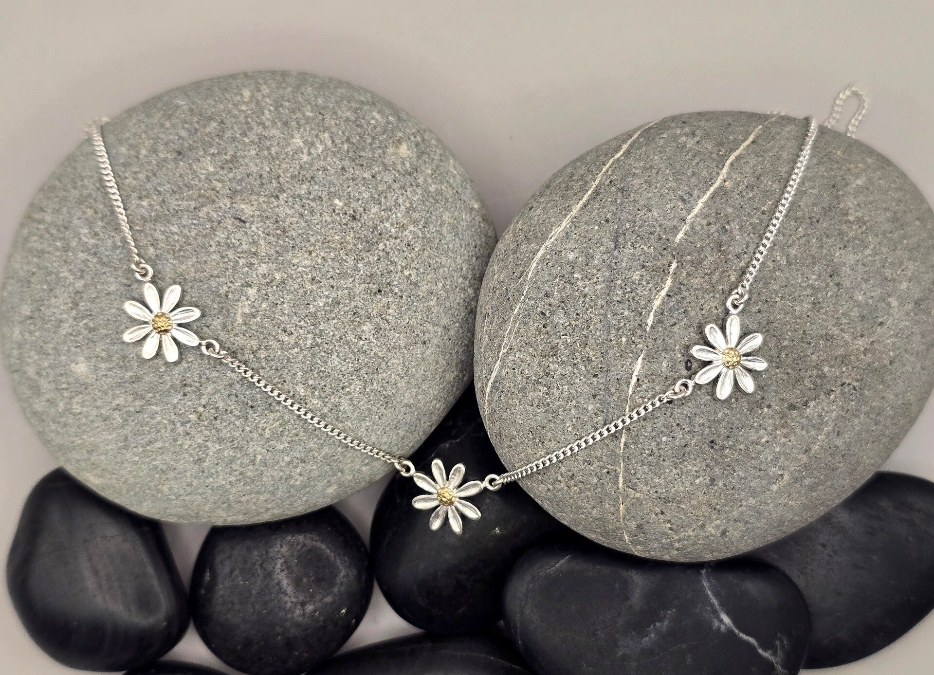 Daisy Chain Necklace