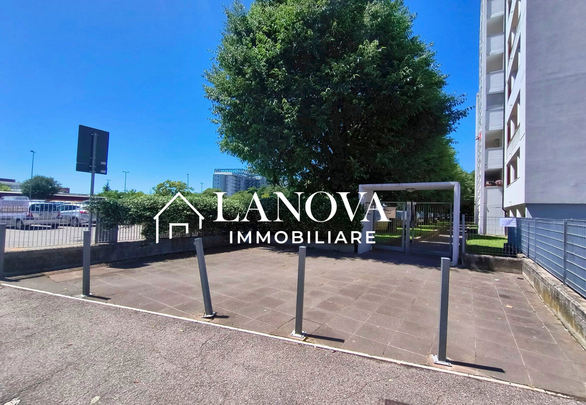 presentazione1-lanova-foto-2-standard-dj902b.jpg