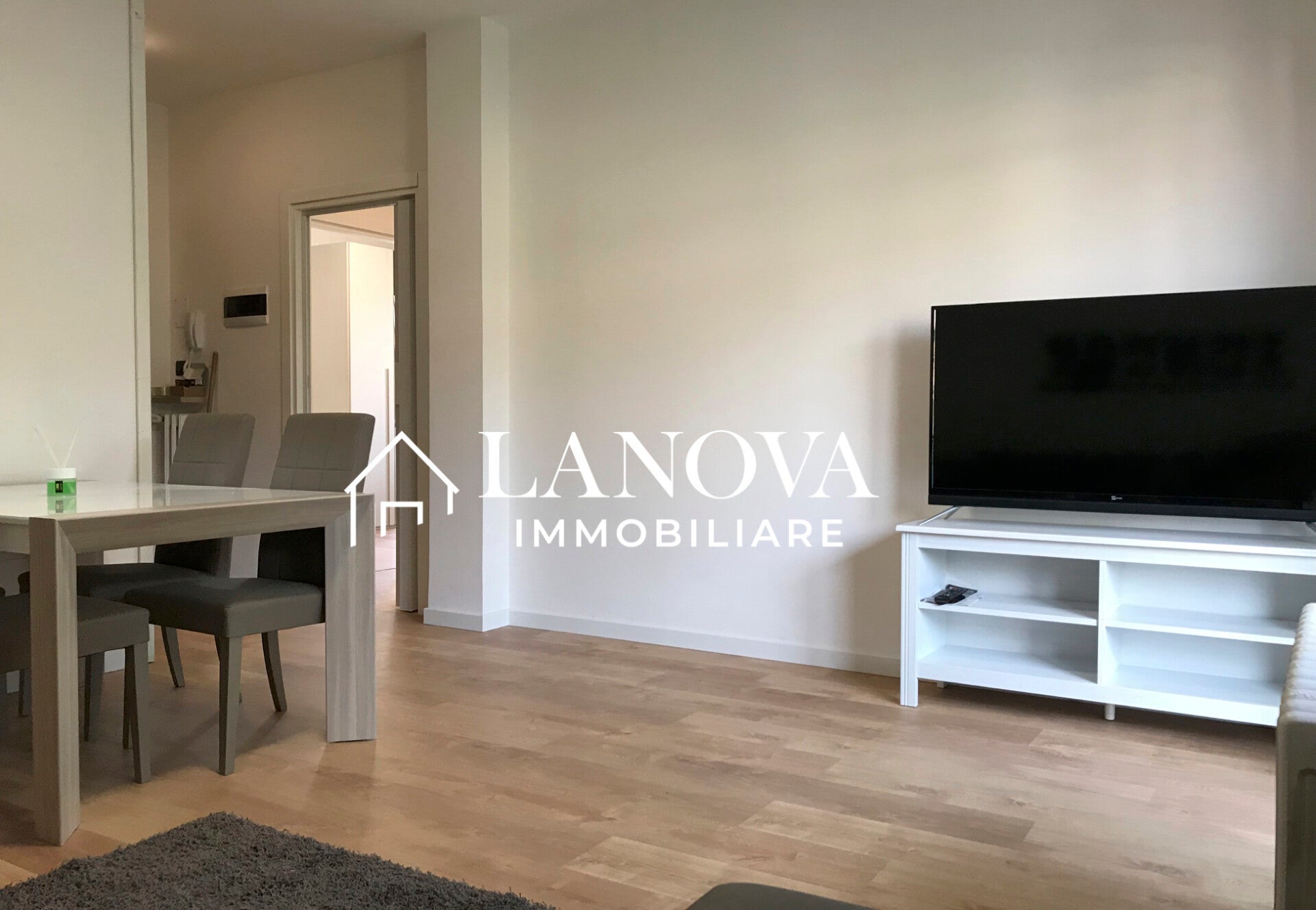 presentazione1-lanova-foto-2-standard-vqh1ui.jpg