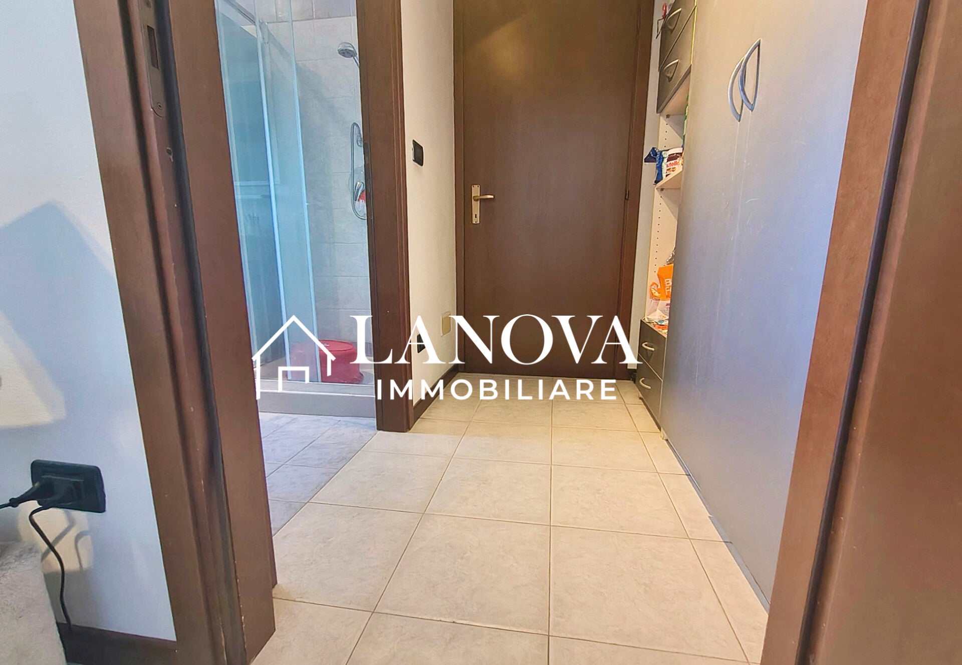 presentazione1-lanova-foto-5-standard-qvpmhd.jpg