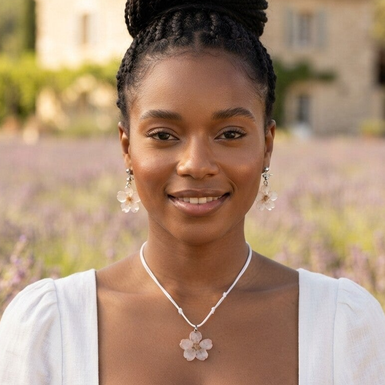 Parure Fleur de Prunier — fleurs véritables (Boucles d’oreilles & Collier)
