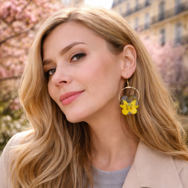 Boucles d’oreilles Pensée jaune — fleur véritable