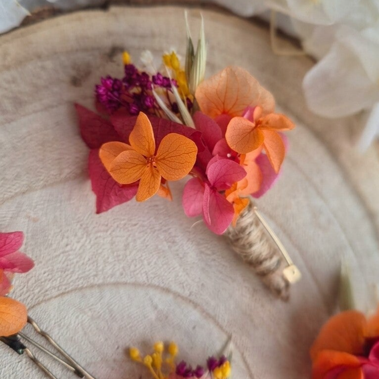 Boutonnière colorée