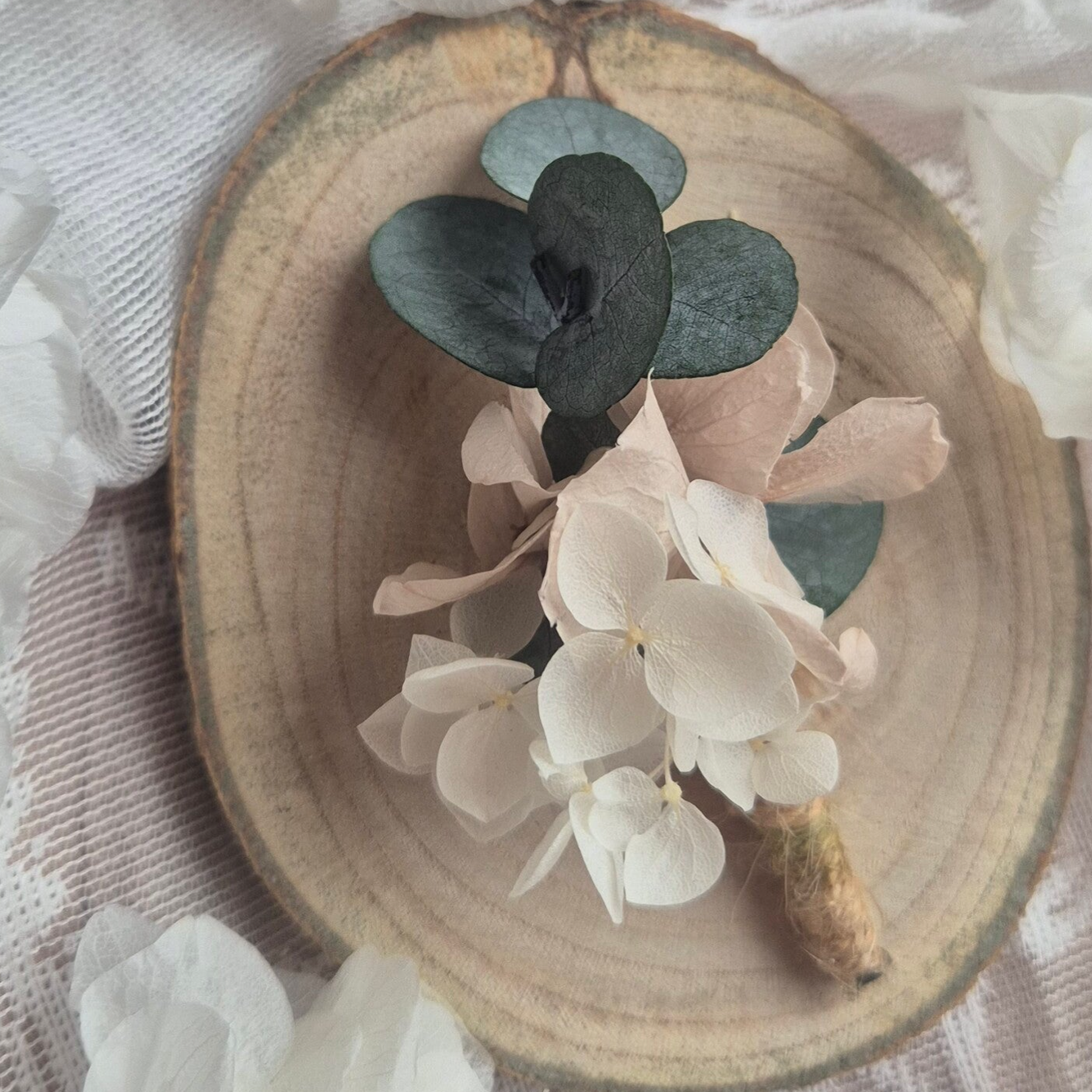 Boutonnière fleurie Jade