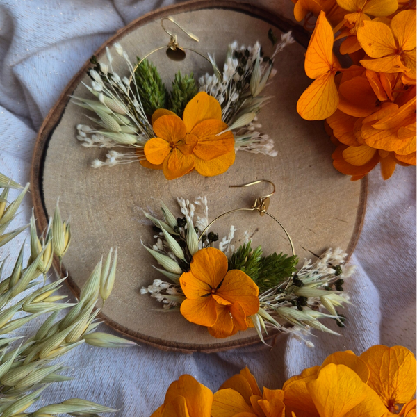 Boucles fleurs stabilisées