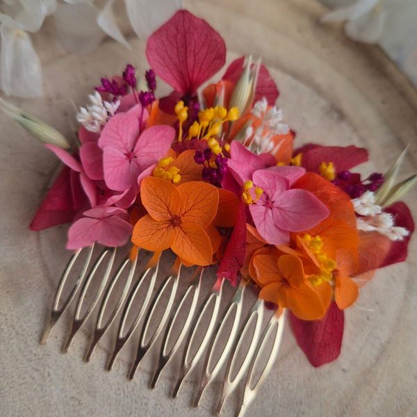 Peigne fleuri