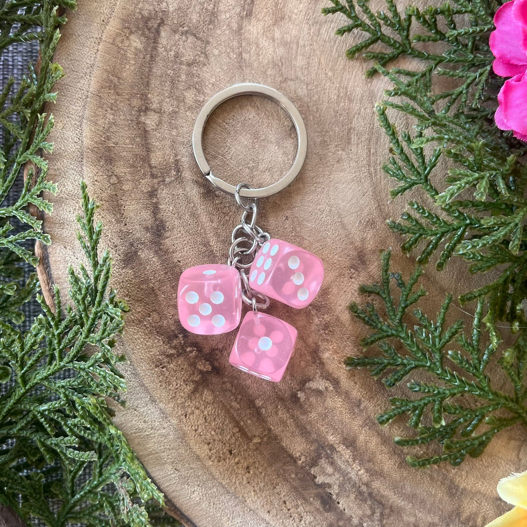 Sleutelhanger Dobbelsteen - Roze Transparant