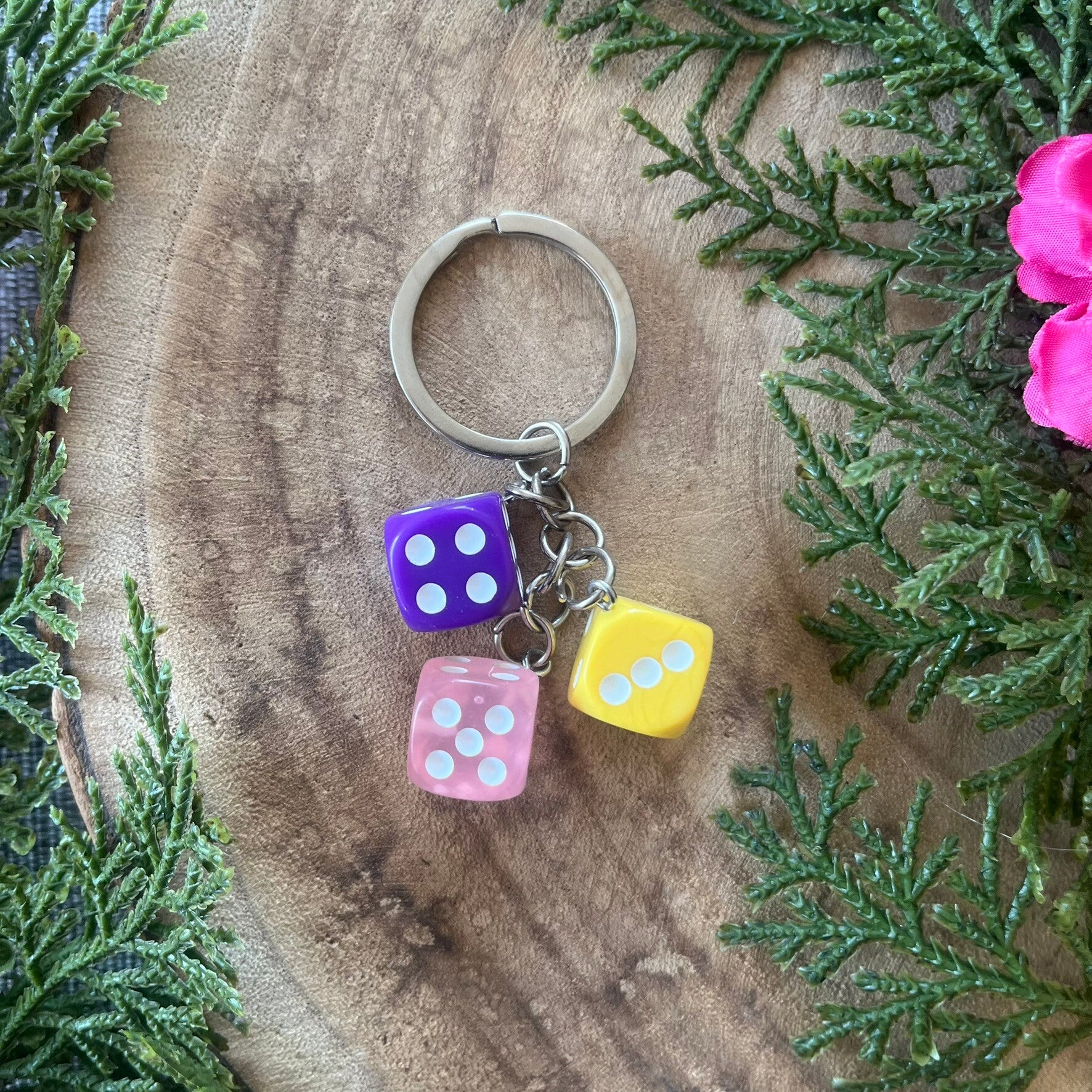 Sleutelhanger Dobbelsteen - Paars-Geel-Roze