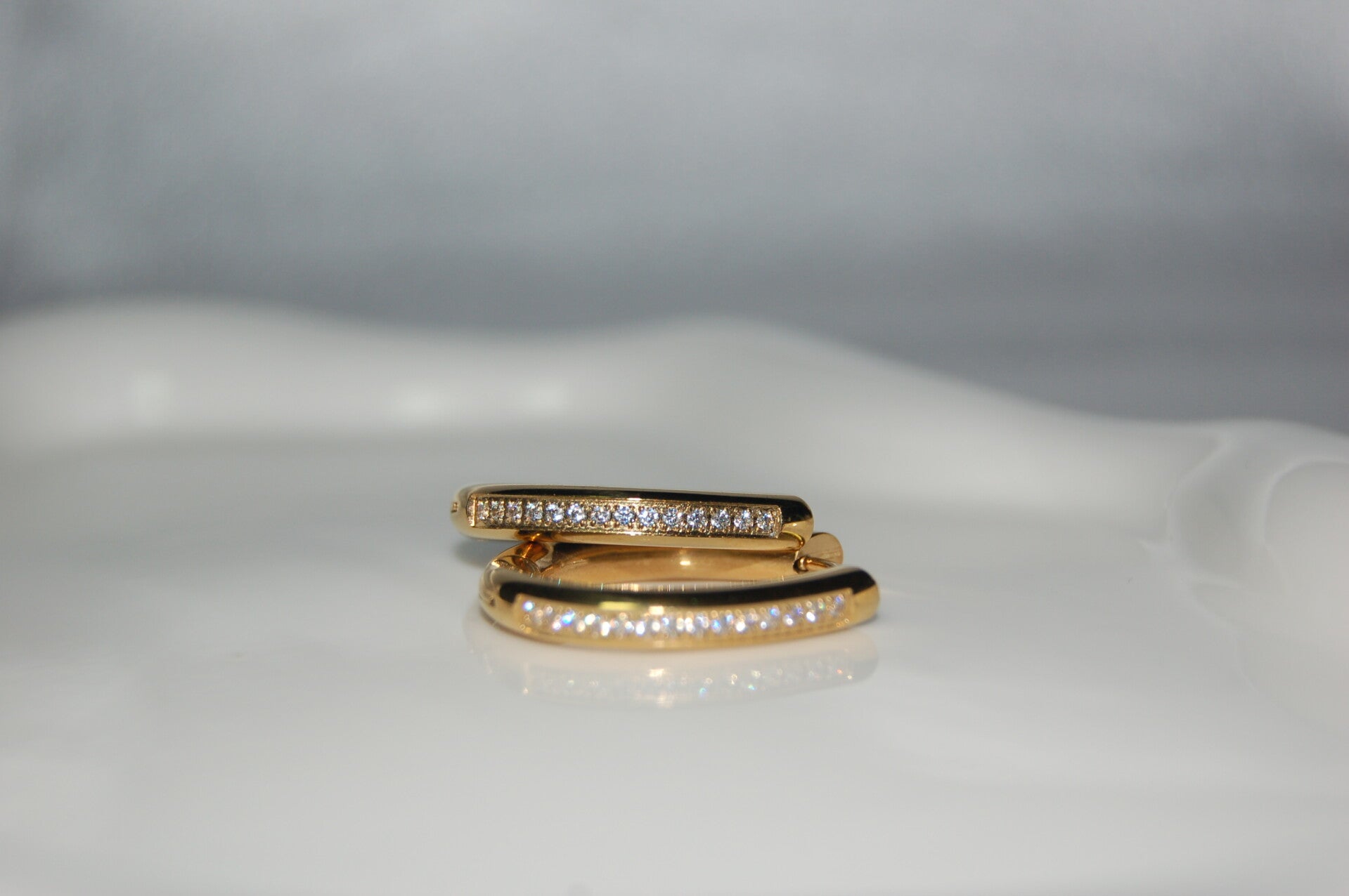 Strass oorbellen goud