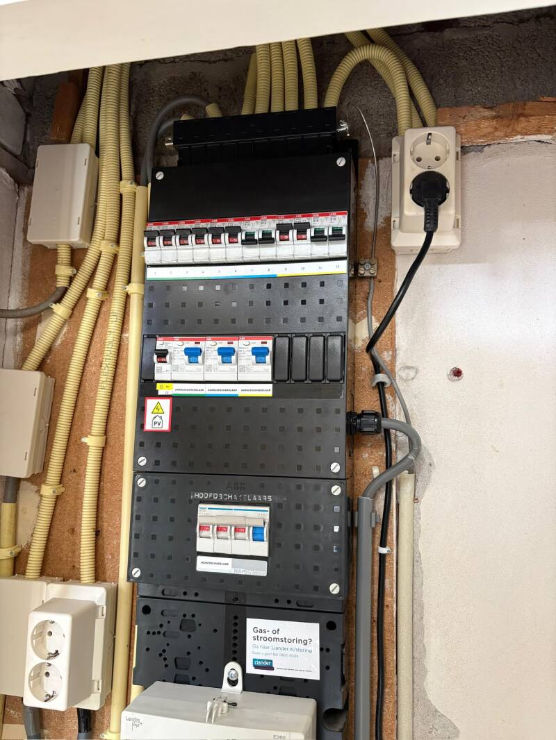 eb27ee2f-0ead-49dd-b287-313ccef80344-standard.jpg