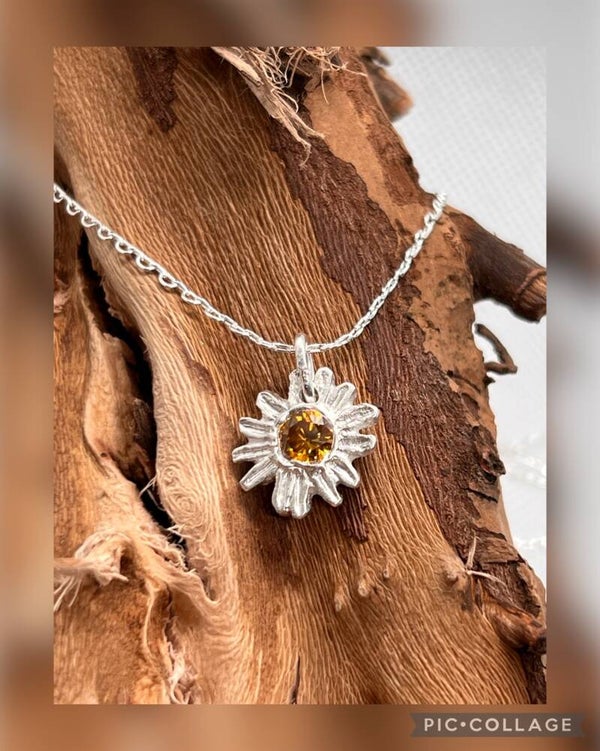 Sonnenblume mit gelbem Zirkonia