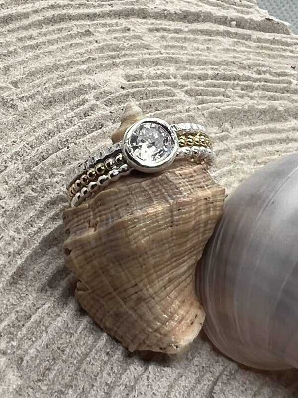 Ring mit 3 verschieden ringen mit Zirkonia