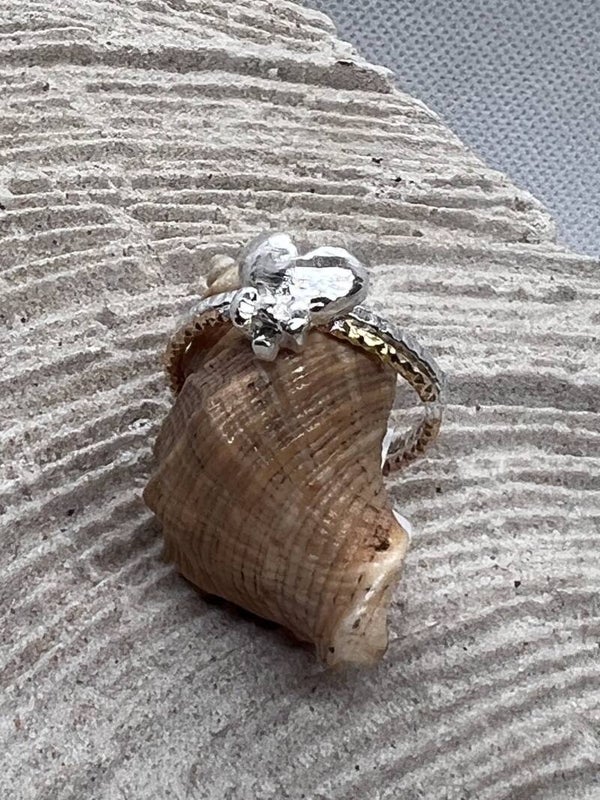 Ring mit Herz und Masche