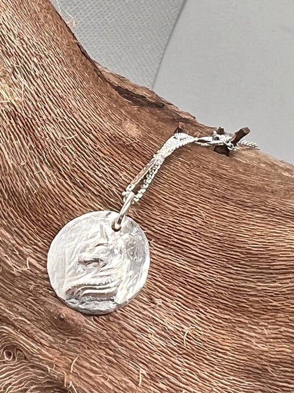 Anhänger mit Kette Lara