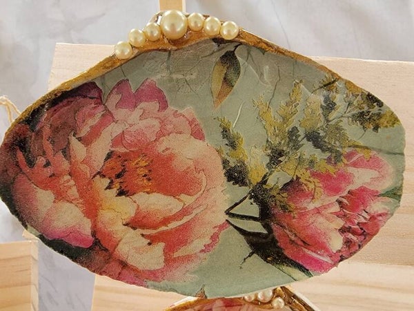 Trinket Dish Peony with Green Background