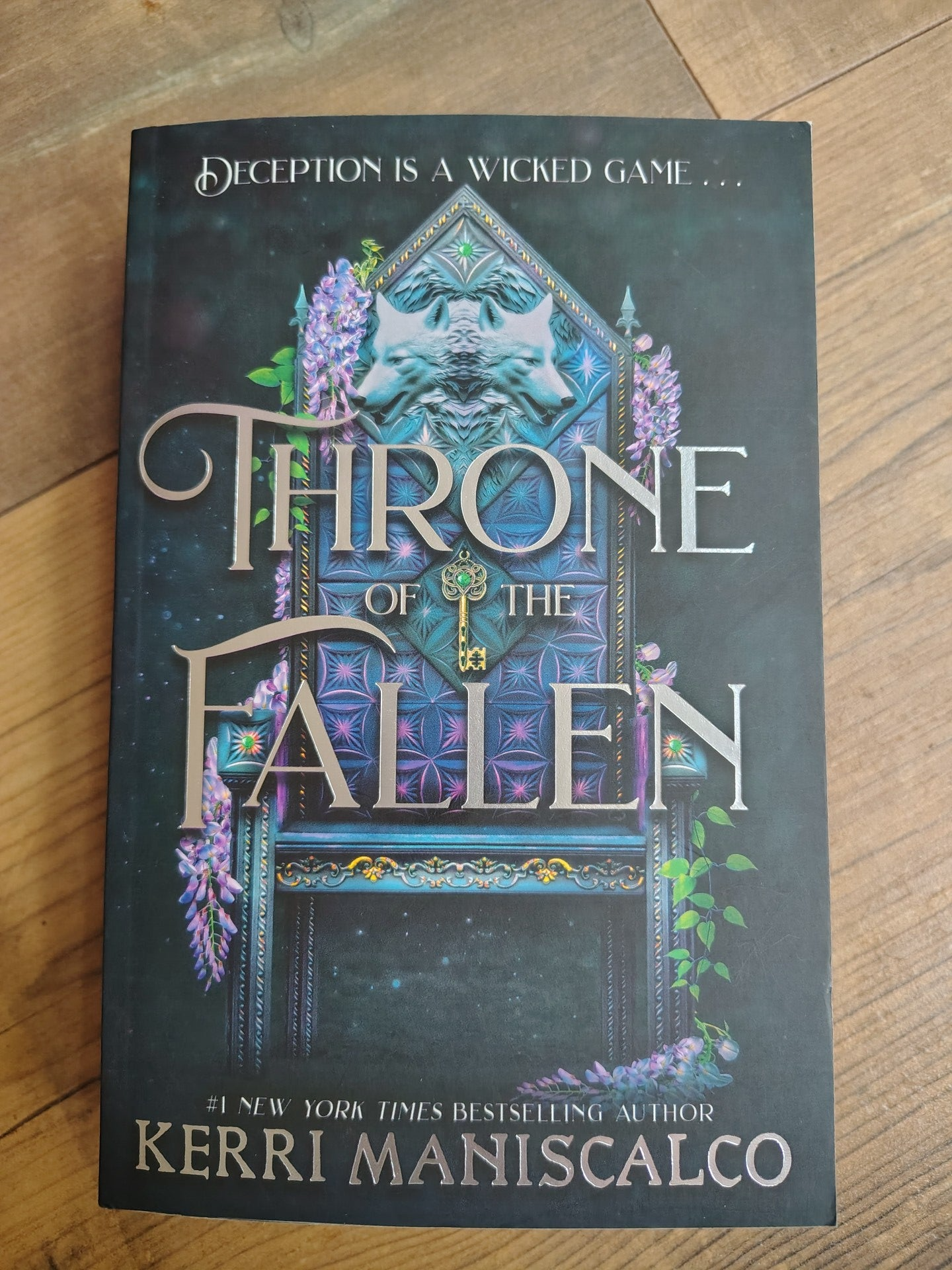 Throne of the Fallen - K. Maniscalco