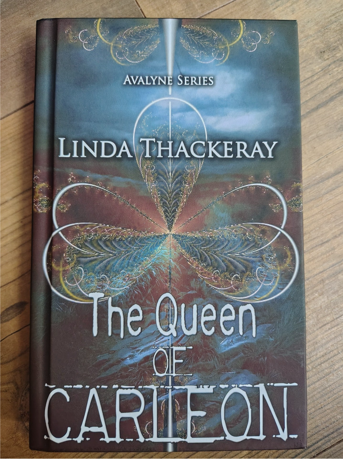 The Queen of Carleon - L. Thackeray