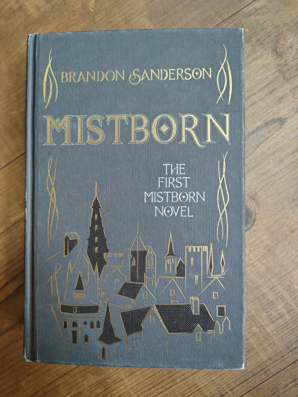 Mistborn - B. Sanderson