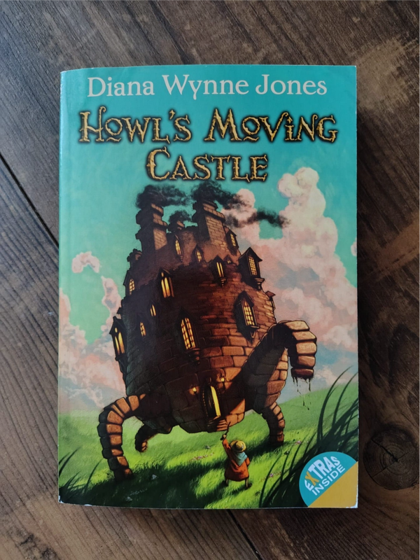 Howl's Moving Castle - D. W. Jones