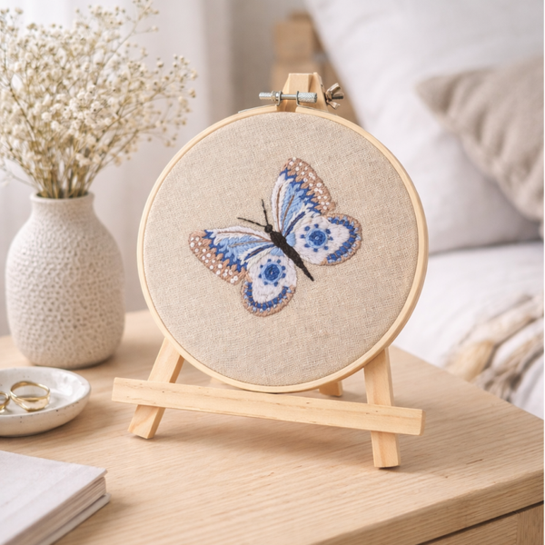 Handgemaakt borduurwerk vlinder