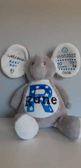 Knuffel met geboortegegevens