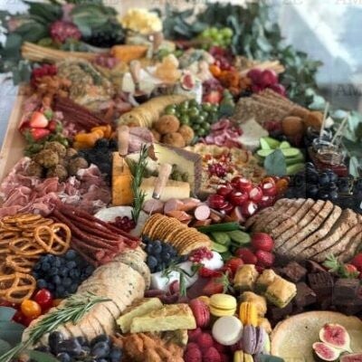 Full On British Sharing Board (Feeds 7-9)