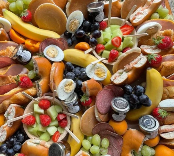 Cracker & Breads Grazing Board (EGT) (5-7 people)
