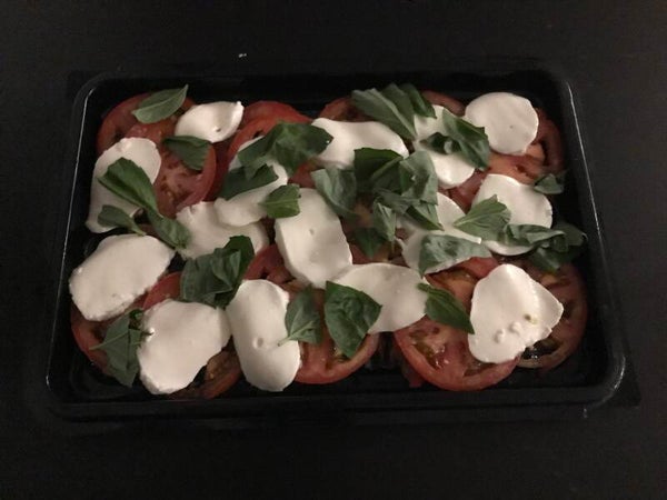 Caprese Salad (Vegetarian) (Gluten Free) 			(5-7 people)
