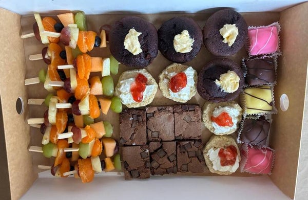 Pennyhill-Sweet Grazing Platter-Regular (25 pieces)