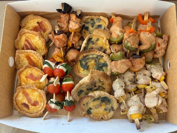 Skewers & Tarts Grazing Platter-Regular (31 pieces)