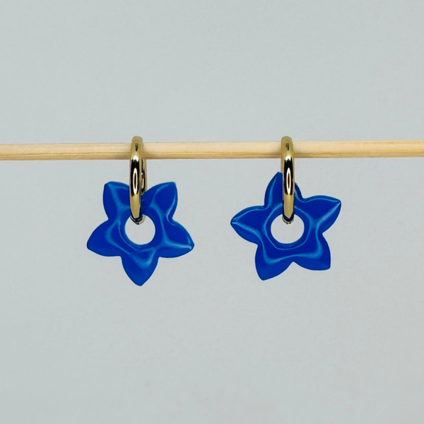 Étoile bleue foncé