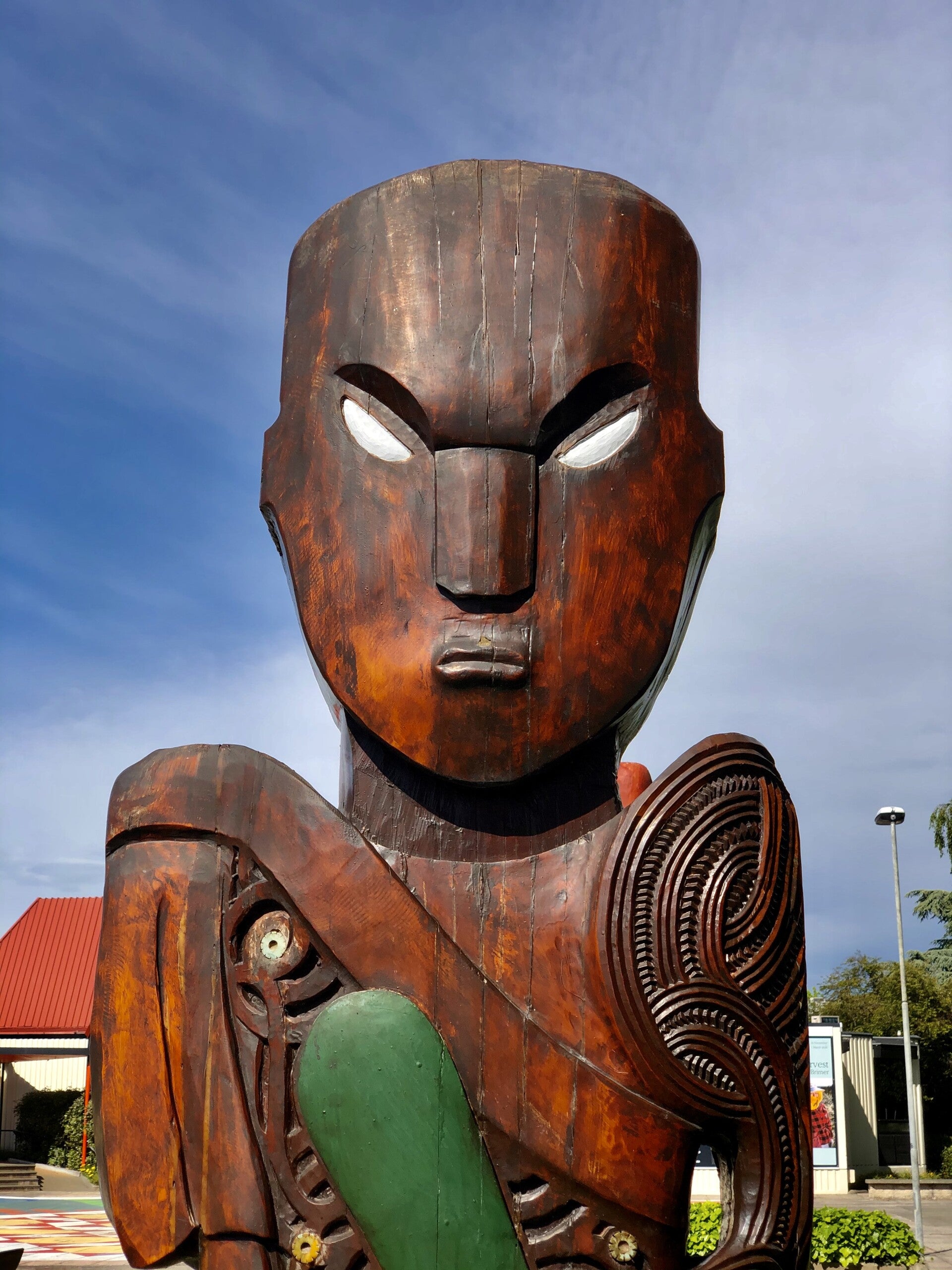 Maori houtsnijwerk in Hastings Nieuw Zeeland. DIYNewZealand.com