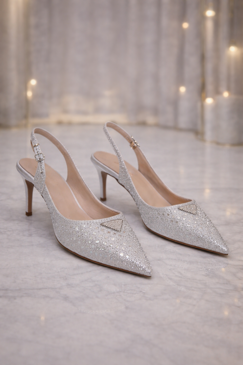Slingback Pumps met Strass en Puntneus